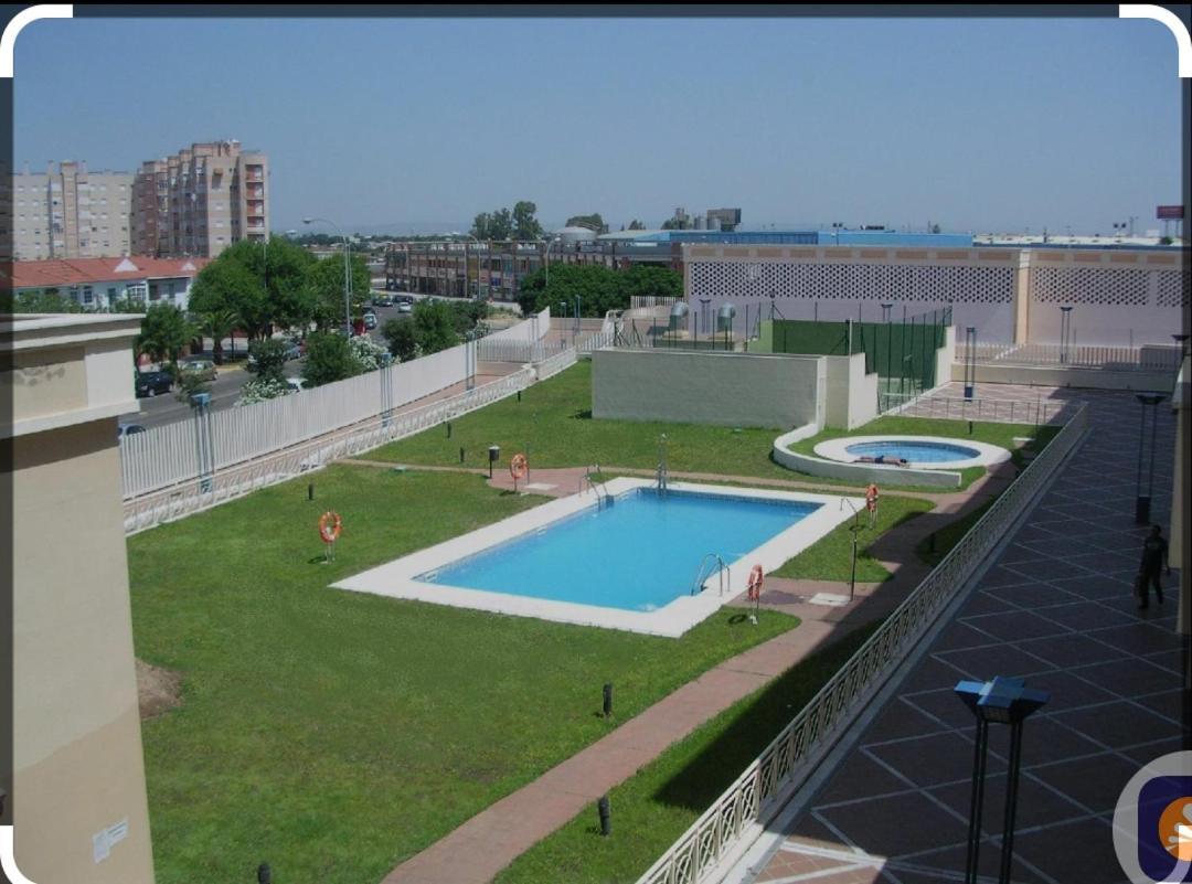 Apartamento De Lux Sevilla Este Extérieur photo